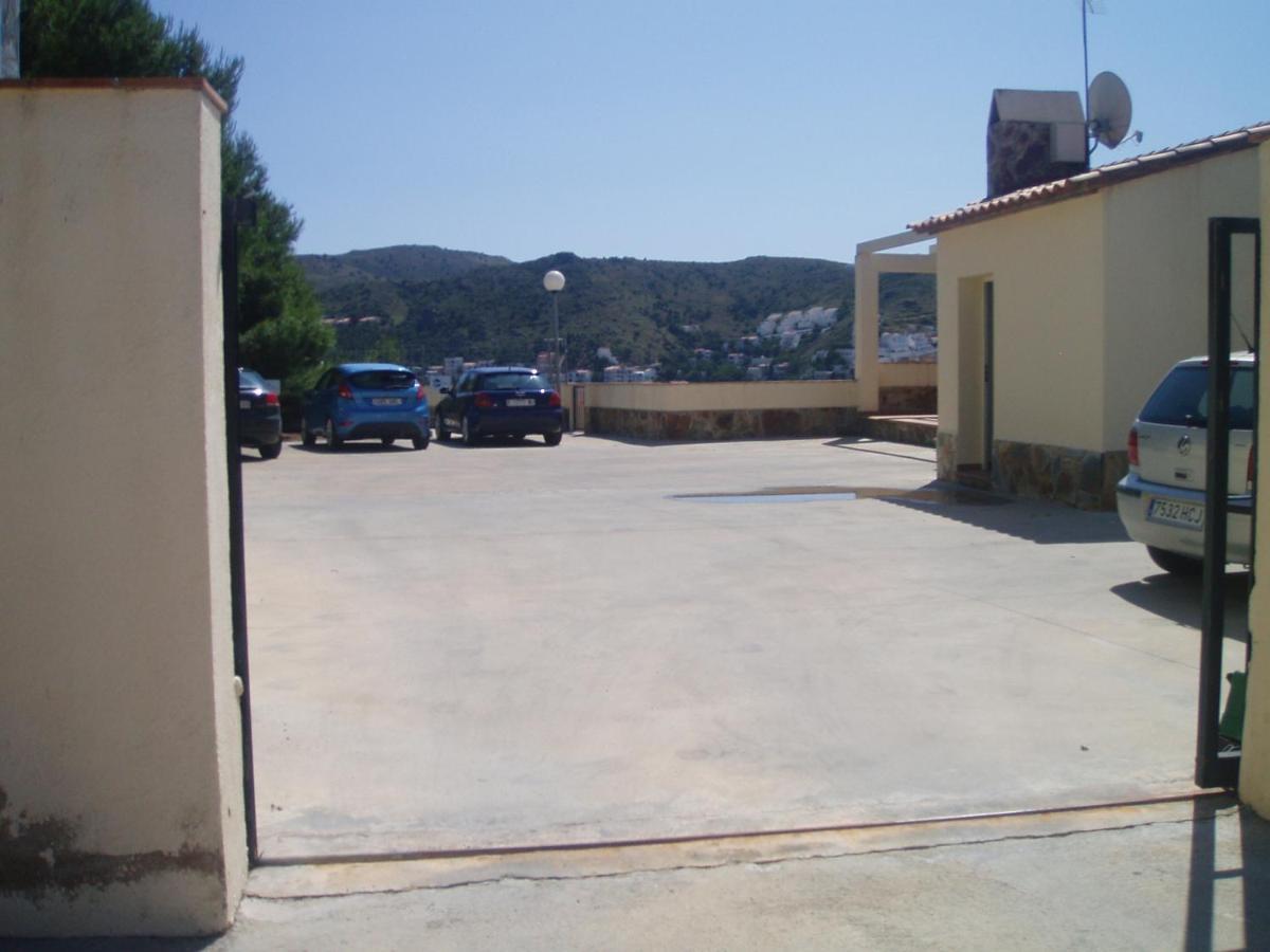 Marina 7 Roses Exterior foto